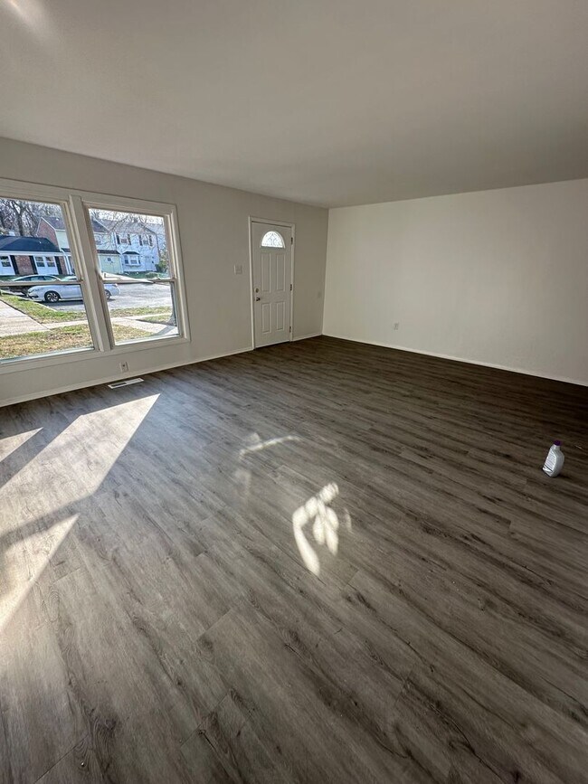 Foto del edificio - Welcome home- 3 bedroom, 1.5 bath