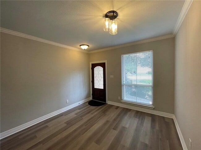 Building Photo - 4526 Merle Dr