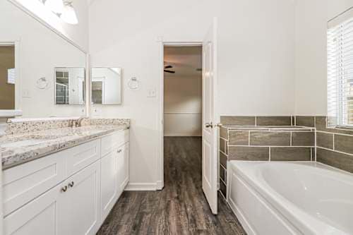 Building Photo - 2535 Sandvalley Way