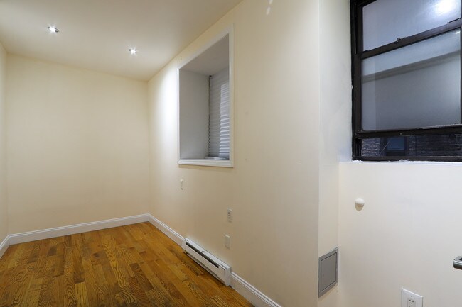 Building Photo - 969 Amsterdam Ave