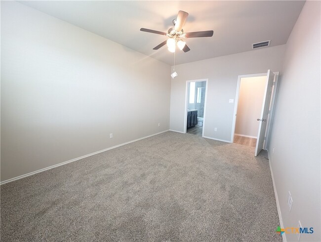 Building Photo - 1138 Stone Vly Rd