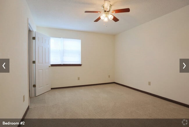 Building Photo - 3710 Santiago Dr