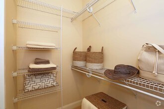Closet - Residences at 299