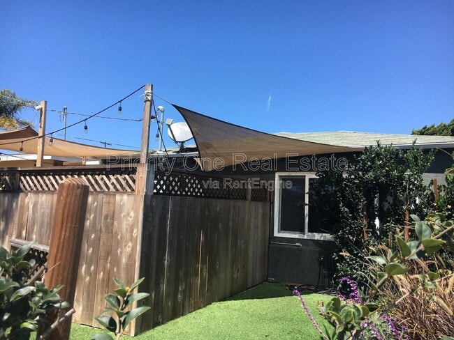 Foto del edificio - 4102 Ingraham St