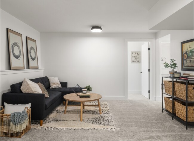 Living room - 555 N 75 W