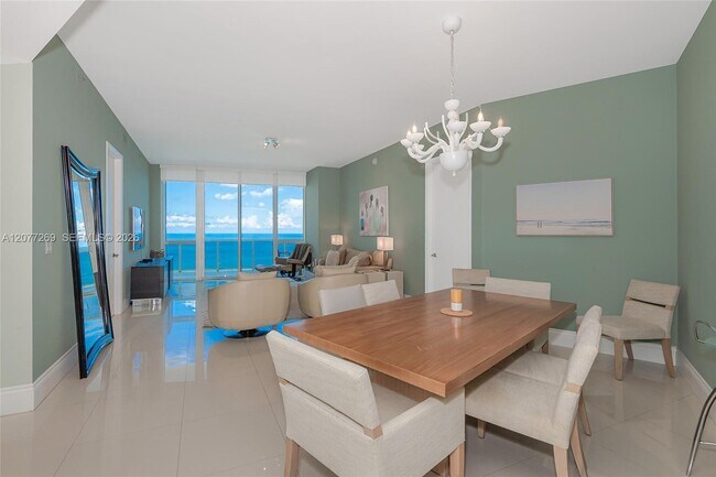 Foto del edificio - 16001 Collins Ave