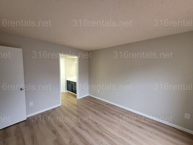 Foto del edificio - $925 - 2 bedroom 1 bath - Beautiful apartm...