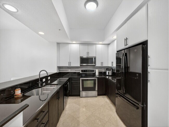 Foto del edificio - 701 S Olive Ave