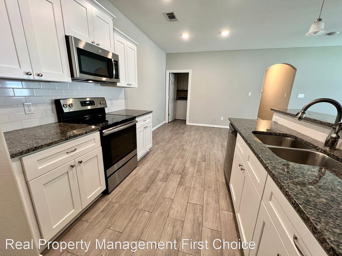 Primary Photo - 3 br, 2 bath House - 9814 Haven Blvd Lot 2...