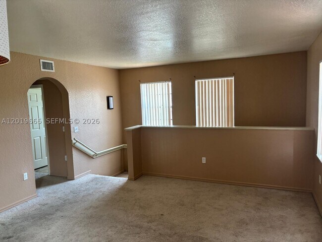 Foto del edificio - 1001 Belmont Ln