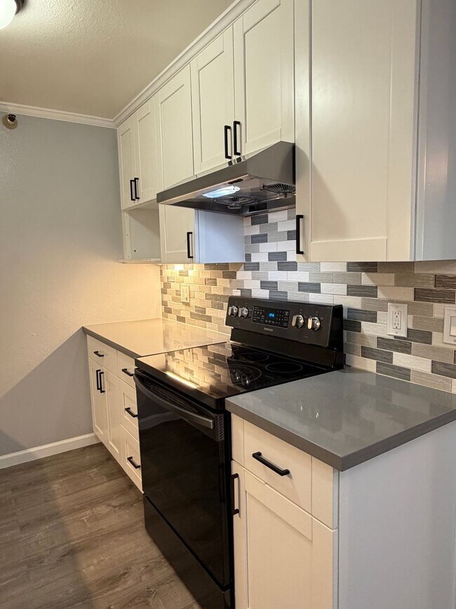 Foto del edificio - Updated 2BD/2BA Condo – Prime San Mateo Location!