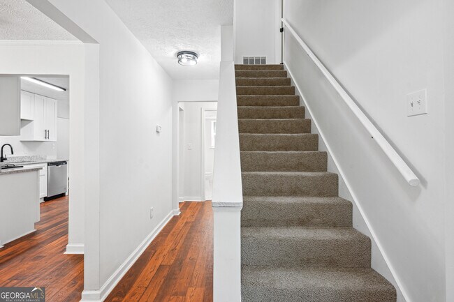 Foto del edificio - 3688 Burnley Ct