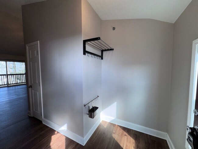 Foto del edificio - Central AVL Condo - Huge Deck, Views and Community Pool