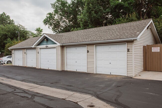 Building Photo - 1120 City Park C205