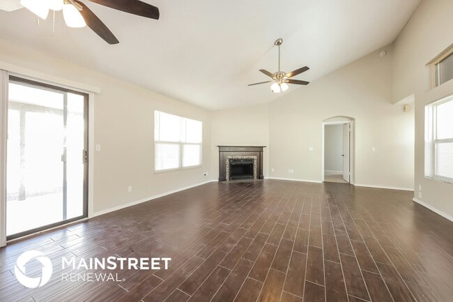Building Photo - 5412 W Cochise Dr