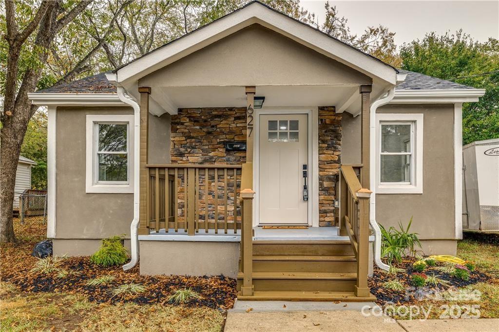 Foto principal - 627 Simpson St