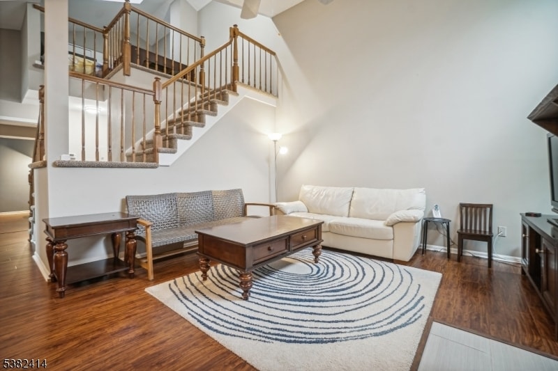 Foto principal - 75 Academy Ct