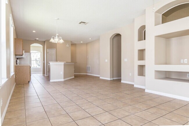 Building Photo - 1342 Sun Meadow Dr