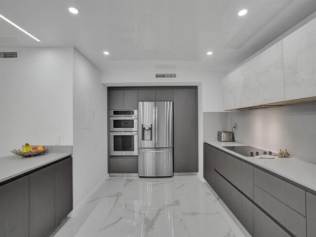 Foto del edificio - 2500 Parkview Dr