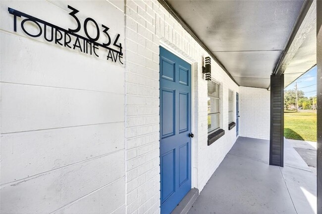Foto del edificio - 3034 Touraine Ave