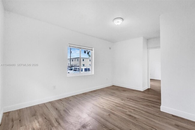 Foto del edificio - 8329 NW 5th Ave