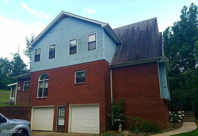 Building Photo - 8485 Cedar Mountain Rd