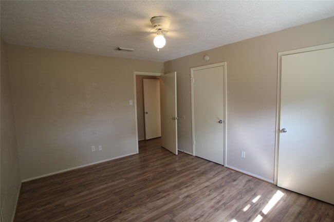 Building Photo - 2634 Heritage Colony Dr