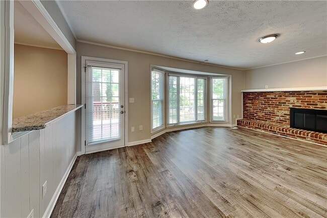 Building Photo - 3681 Bittercreek Way SW