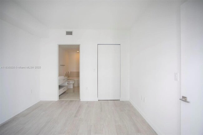 Foto del edificio - 55 SW 9th St