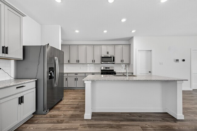 Foto del edificio - 3914 Windy Whisper Dr