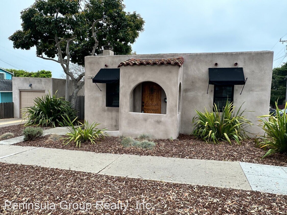 Primary Photo - 2 br, 1 bath House - 482 Pine Avenue