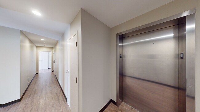 Building Photo - 19 Preble St