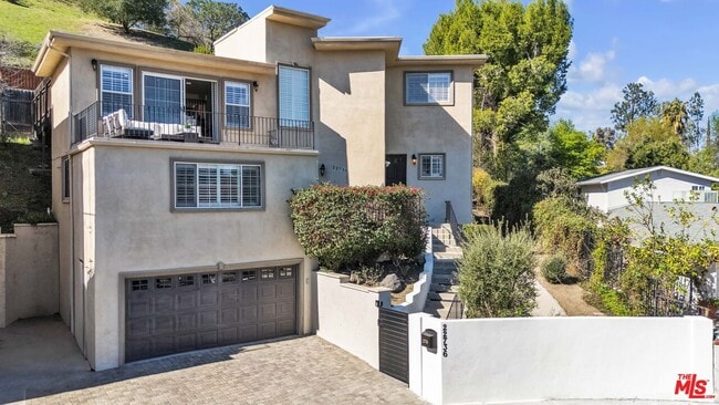 Foto del edificio - 22736 Cavalier St