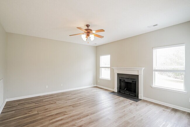 Foto del edificio - 7424 Maggie Dr