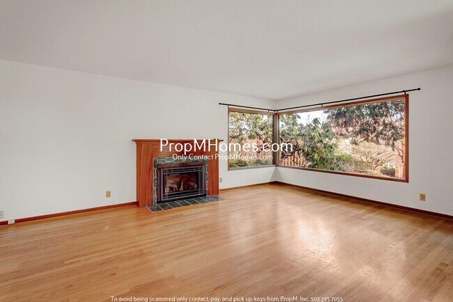 Foto del edificio - Quintessential Two Bedroom home in SW - Beautiful Backyard!