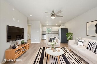 Building Photo - Creekside Haven