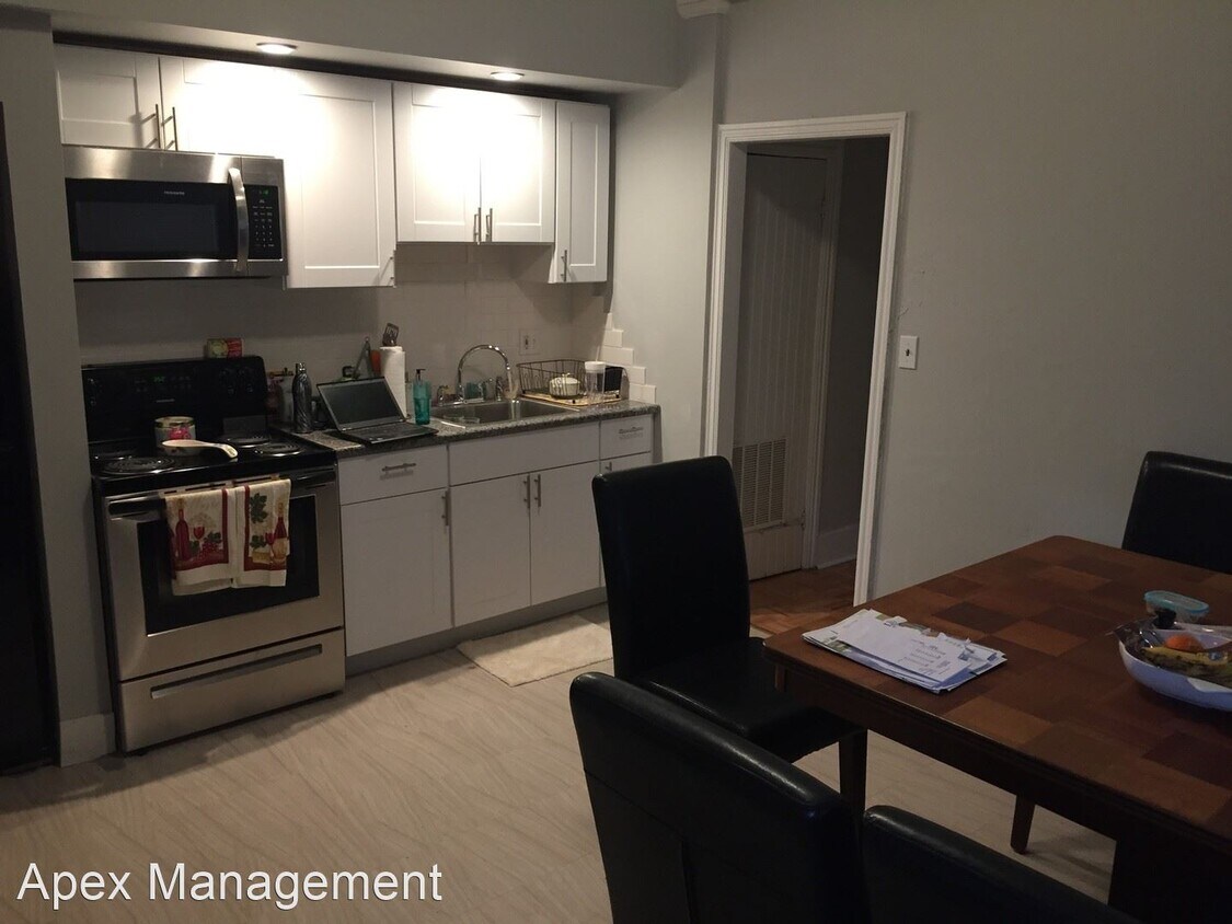 631 Center St, Bethlehem, PA 18018 Room for Rent in Bethlehem, PA