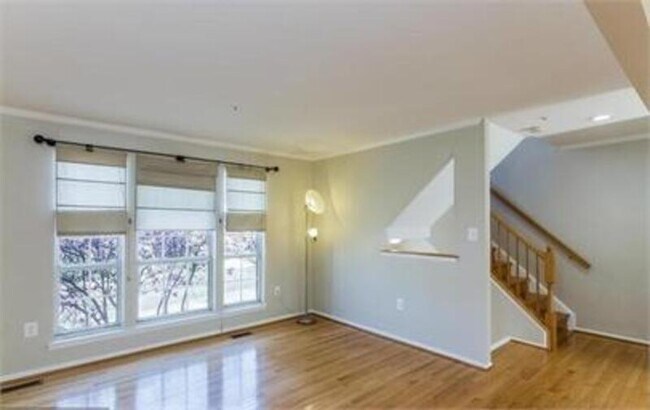 Foto del edificio - 7681 Blueberry Hill Ln