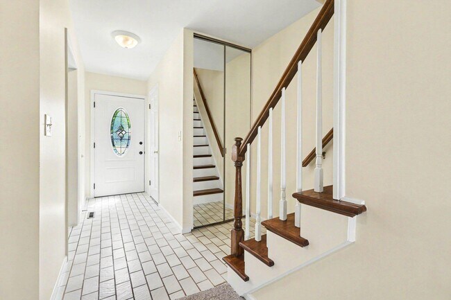 Foto del edificio - 933 E Maple St