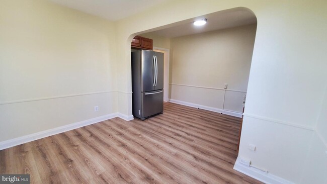 Building Photo - 929 Maiden Choice Ln