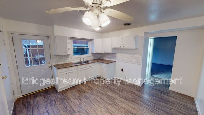 Foto del edificio - 4149 Klepinger Rd