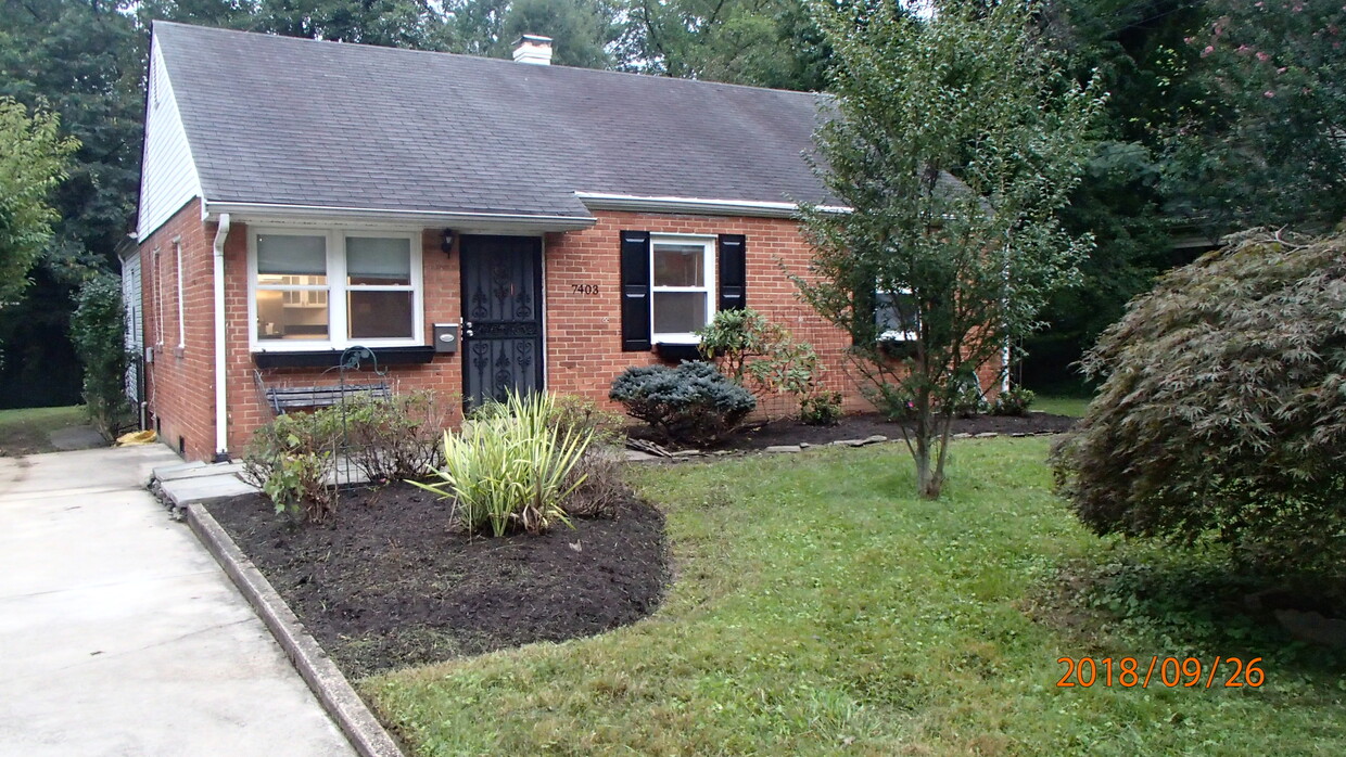 Primary Photo - 7403 Sportsman Dr