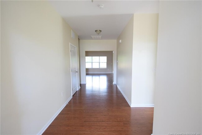 Building Photo - 2541 Spinnaker Dr
