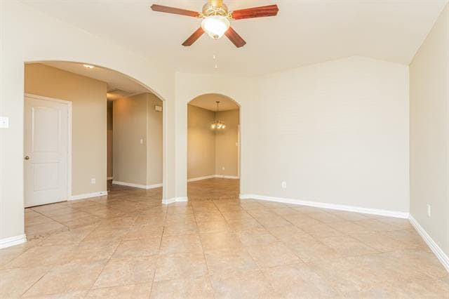 Building Photo - 7664 Hollow Point Dr