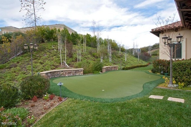 Foto del edificio - 4 br, 4.5 bath House - 98 Queens Garden Dr
