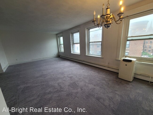 Building Photo - 3 br, 2 bath House - 83 Ivy  #33