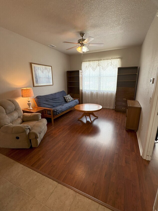 Foto principal - 4416 SE 4th Pl