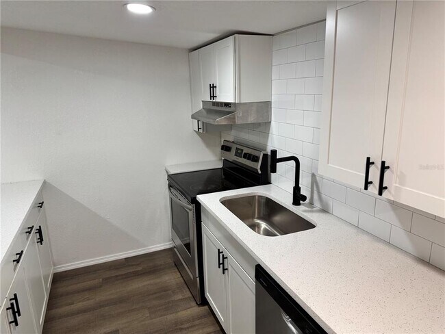 Foto del edificio - 38839 Miller Ave