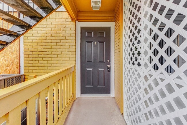 Building Photo - 12611 Ashford Meadow Dr