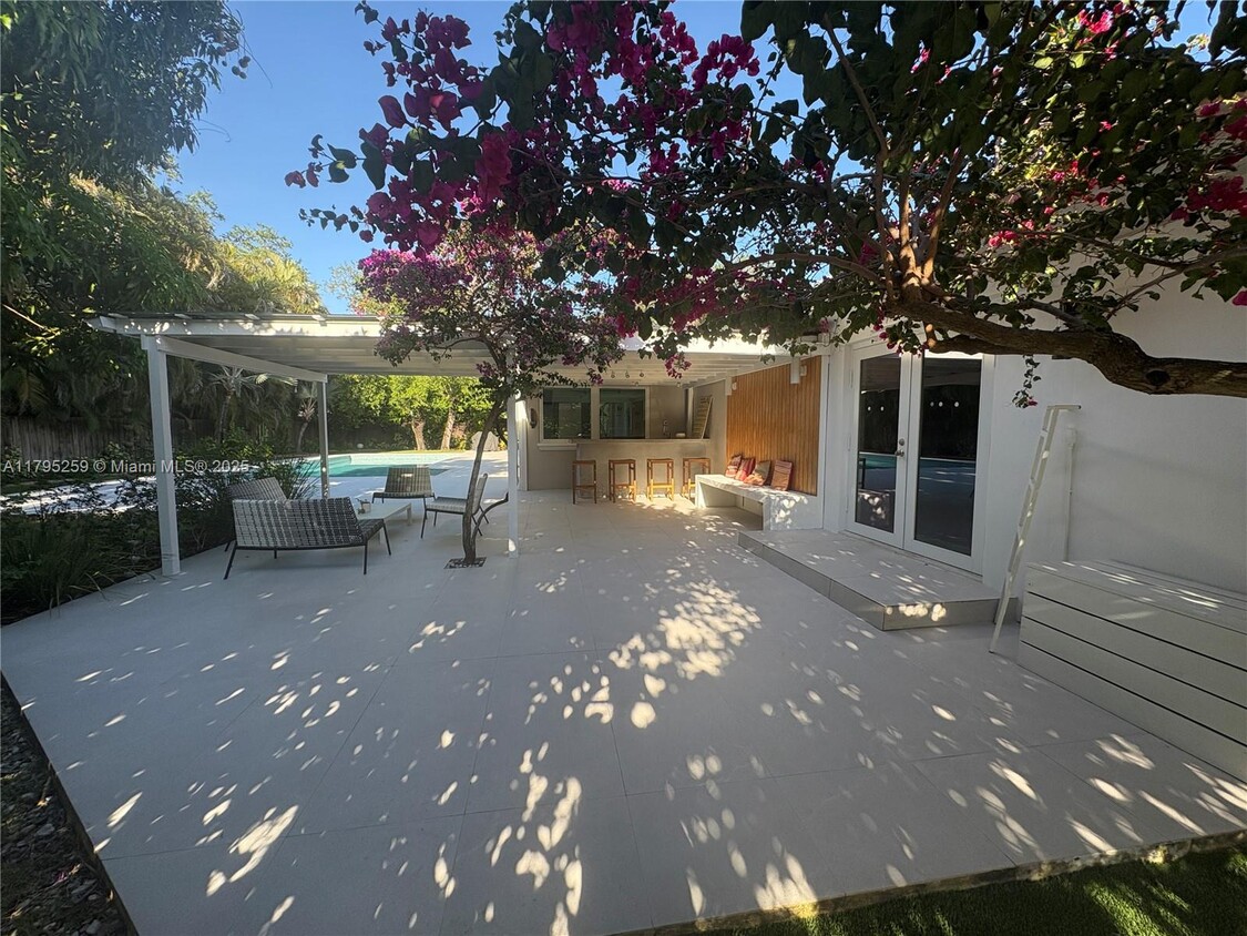 Foto principal - 8295 SW 116th St